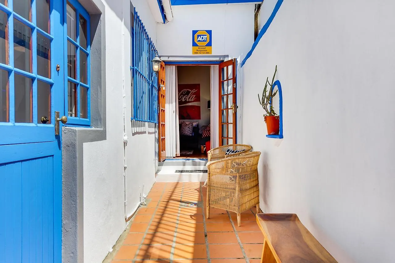 Backup-Powered Art Deco Cottage In De Waterkant Cape Town