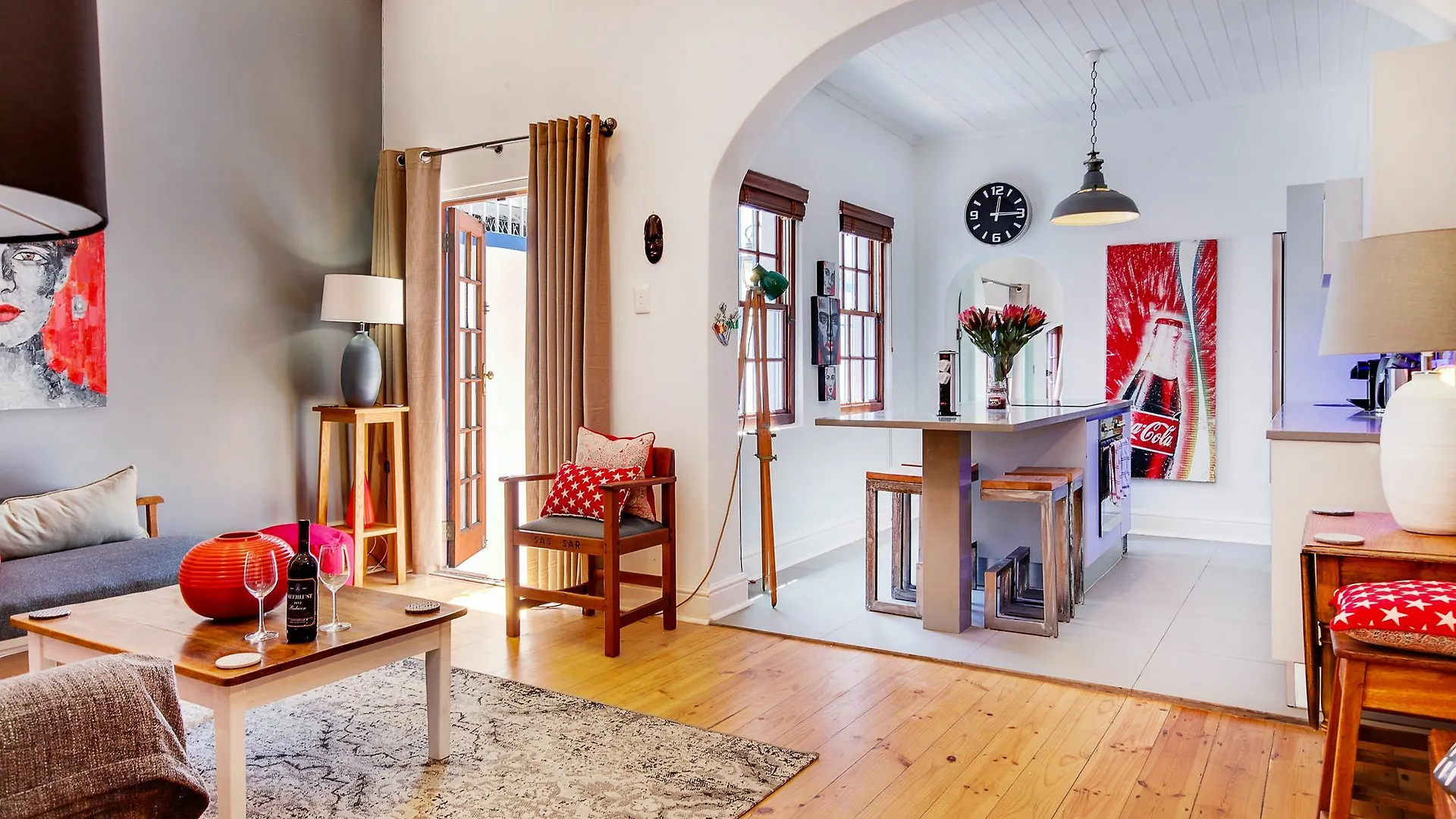 Backup-Powered Art Deco Cottage In De Waterkant Cape Town 0*,